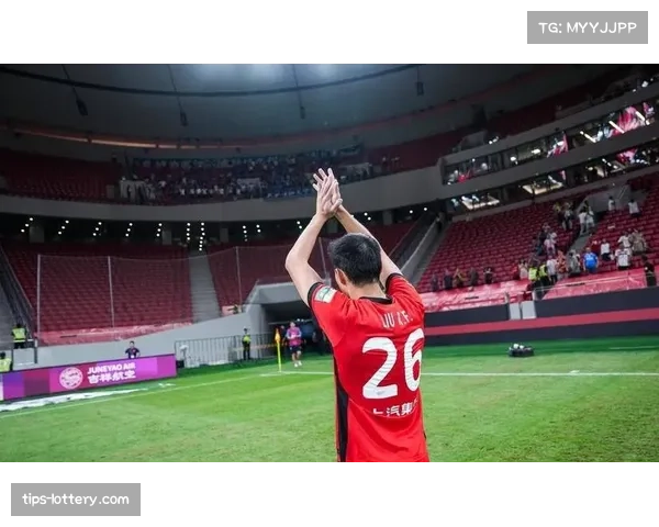 海港进攻火力冠绝中超 71粒进球成争冠最大倚仗 海港进攻火力冠绝中超 71粒进球成争冠最大倚仗